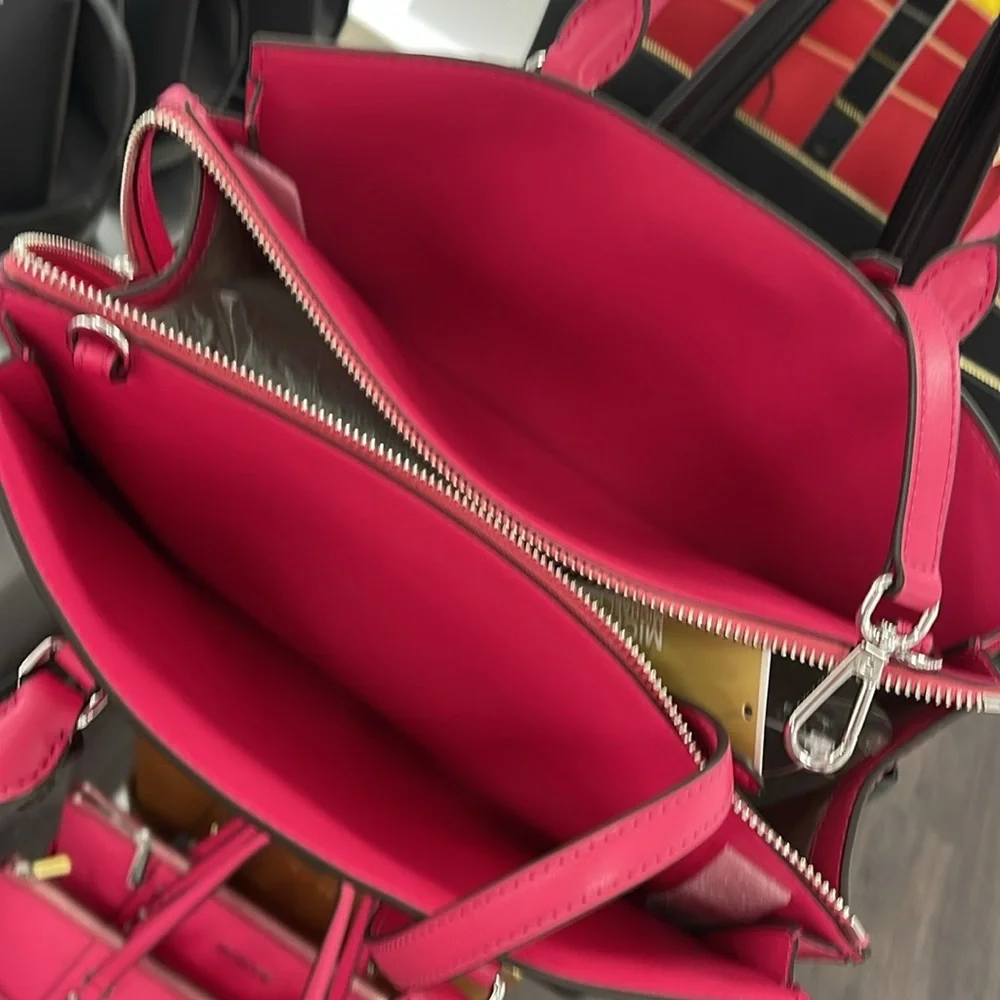 Michaela Kors Sheila Medium Faux Saffiano Leather Satchel
Dragonfruit 
NWT - Picture 9 of 16